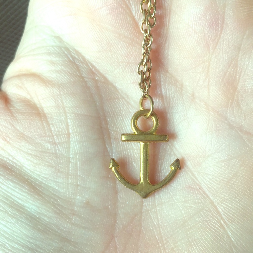 HOPE Anchor charm Necklace in Gold NWT last one!
